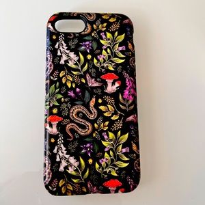 STRINGBERRY iPhone 7/8/SE Case